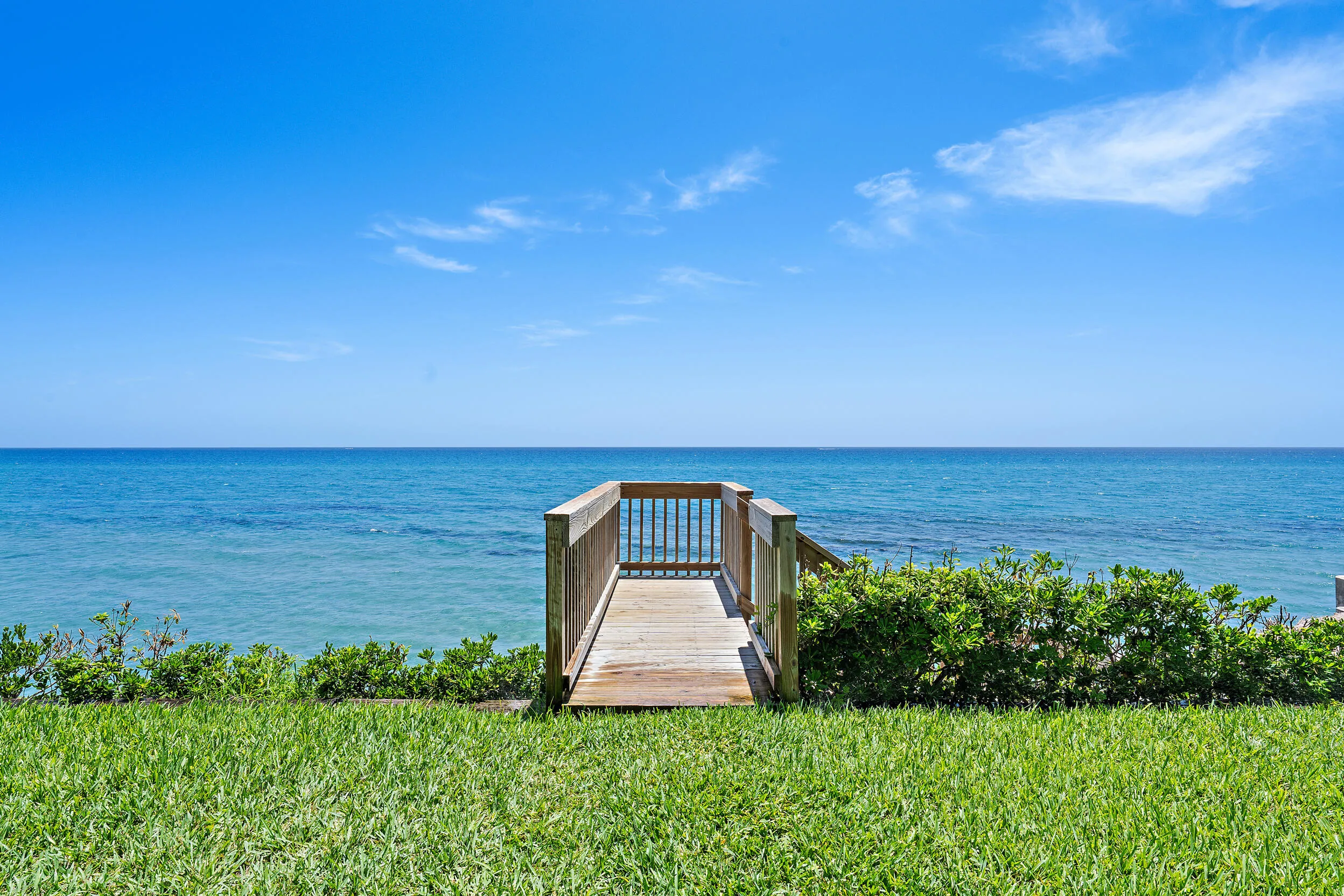 One Singer ~Beach Access