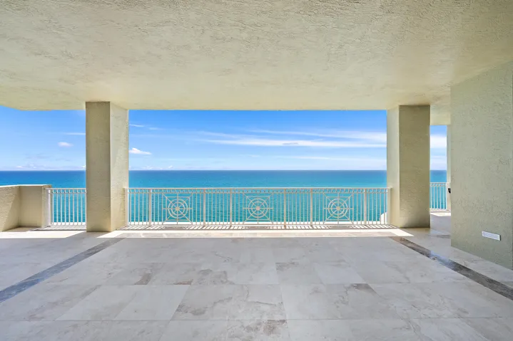 Main Balcony