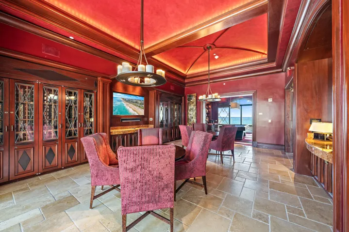 One Singer~Amenities