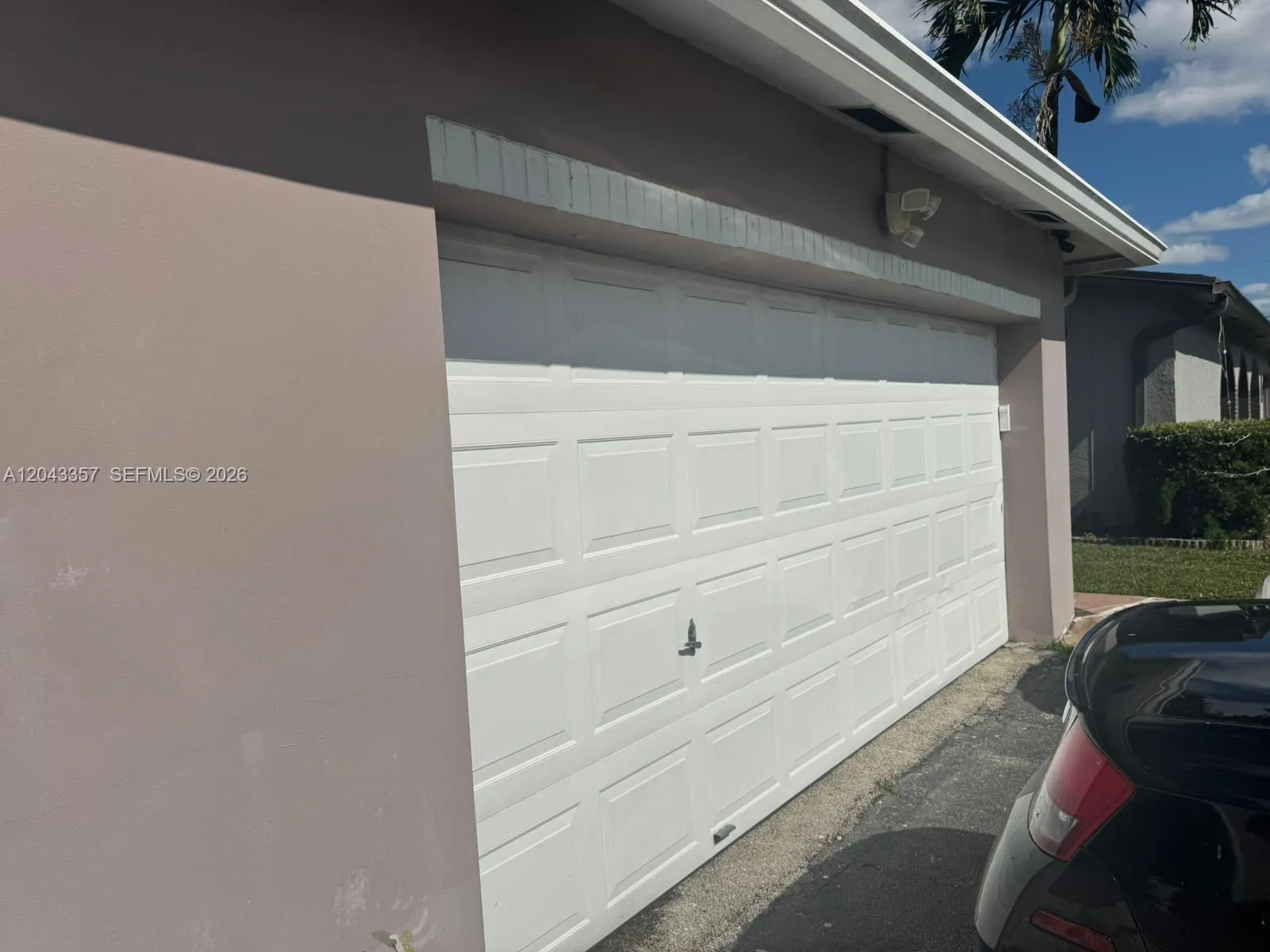 GARAGE