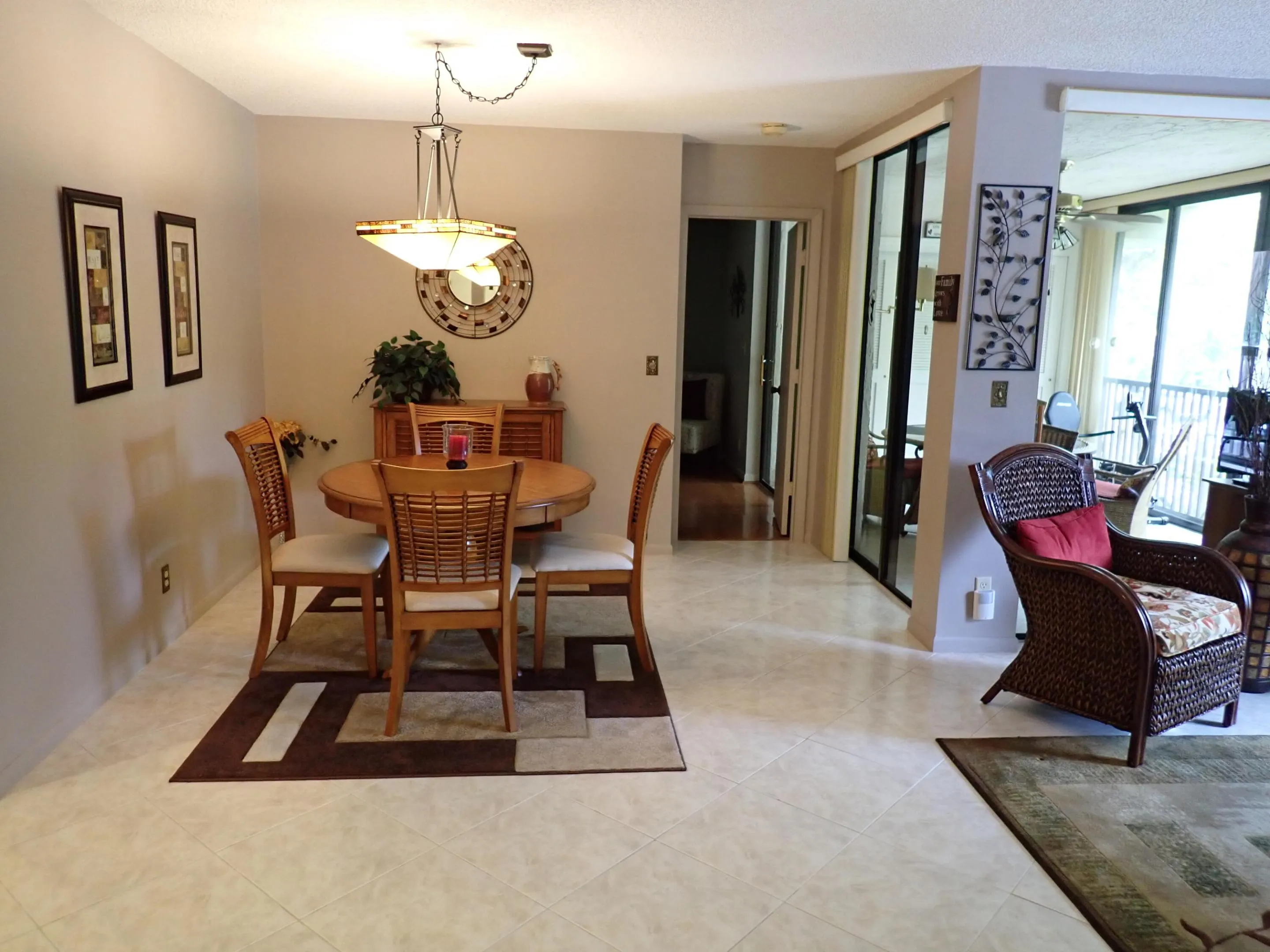 Livingroom/Dining room