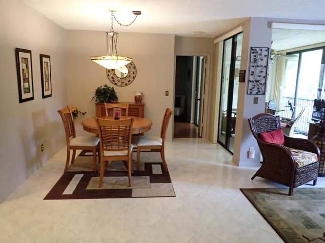 Livingroom/Dining room