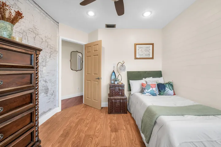 Bedroom #1