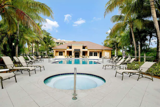 midtown pool