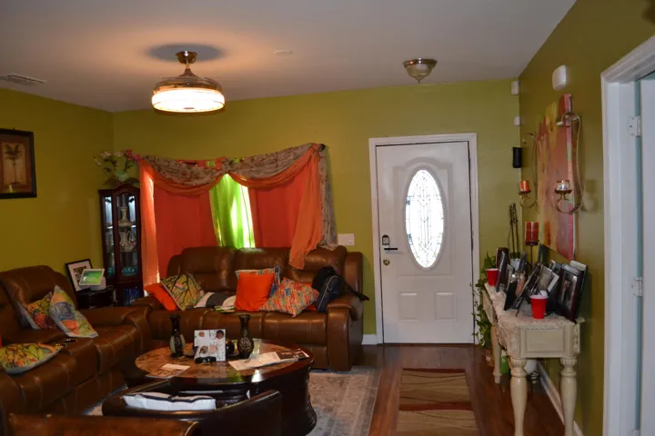 Picture 2- Living room