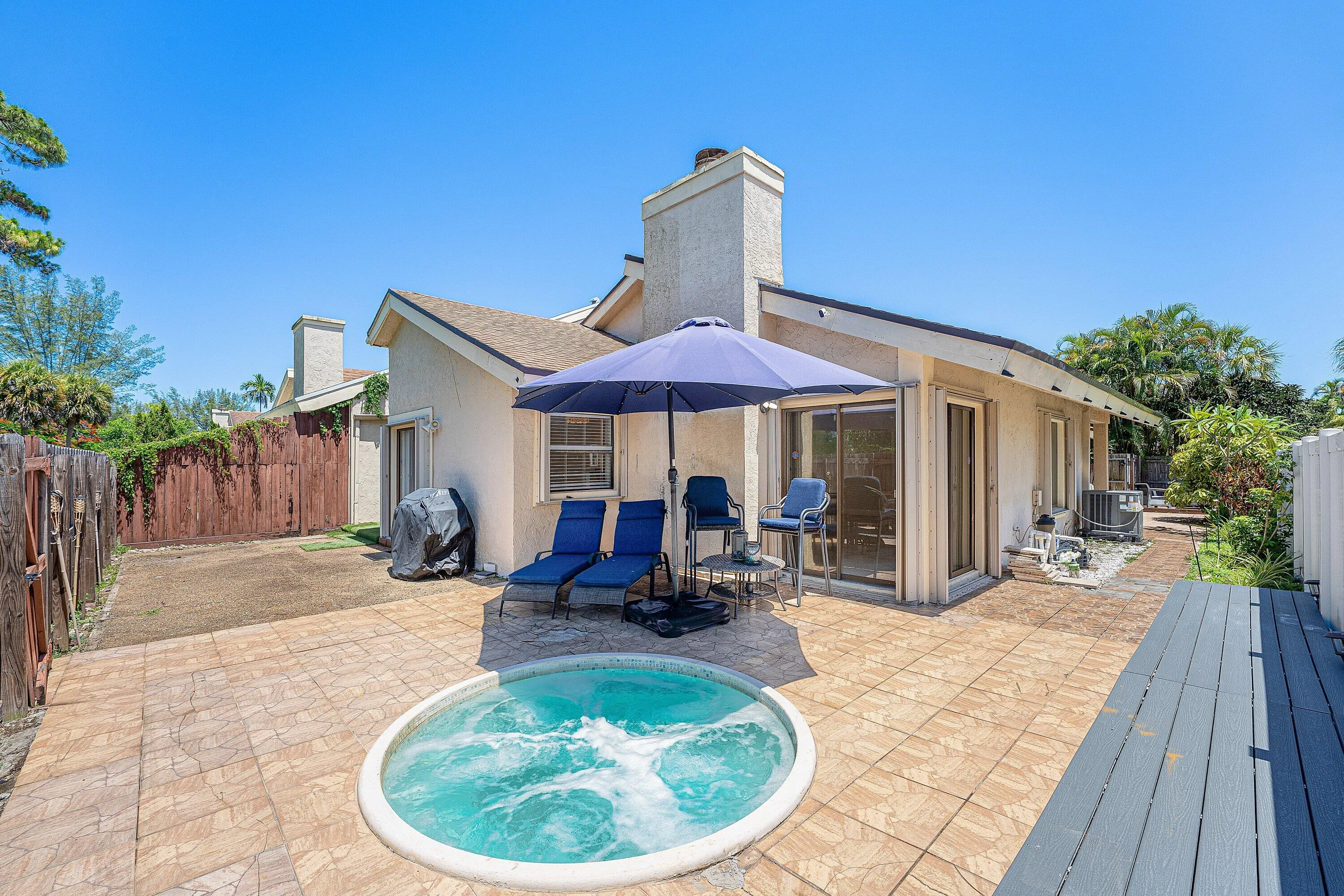 025-7627SierraDriveWest-BocaRaton-FL-334