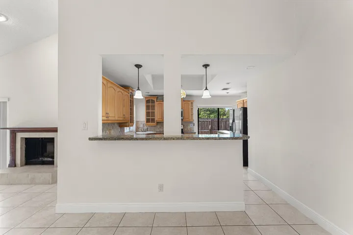 011-7627SierraDriveWest-BocaRaton-FL-334