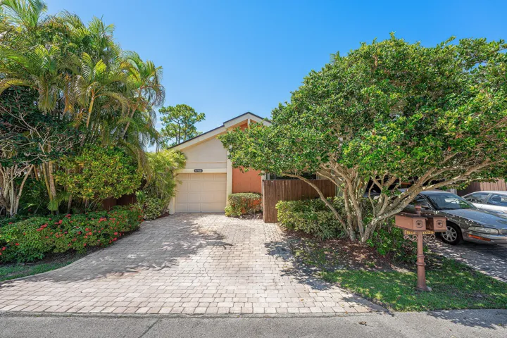 001-7627SierraDriveWest-BocaRaton-FL-334