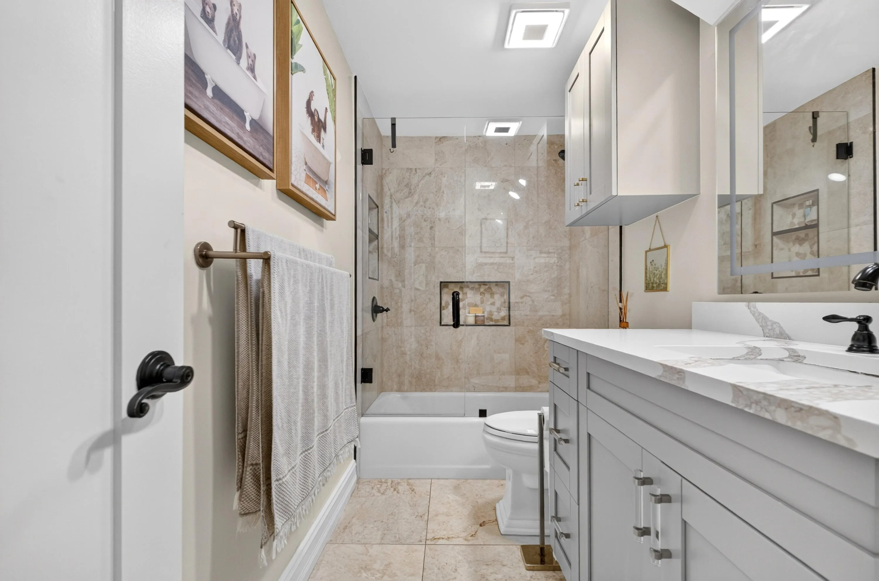 2nd Bathroom