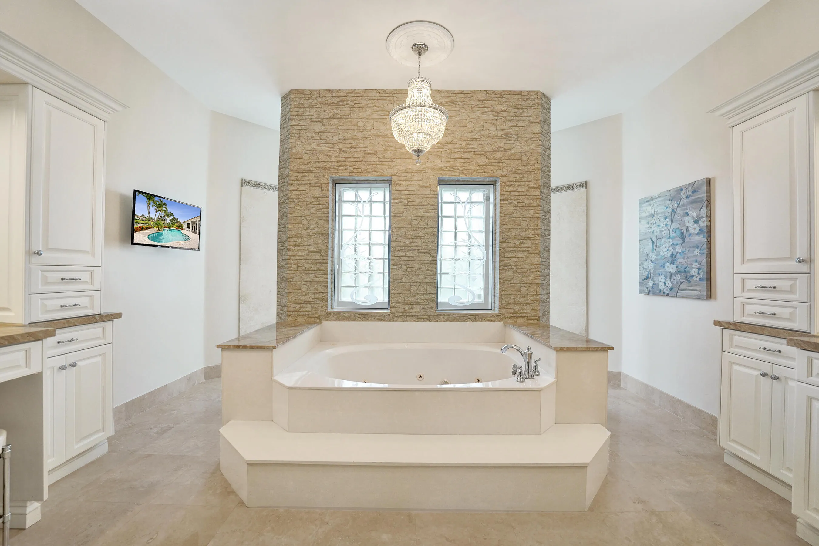 Master Tub