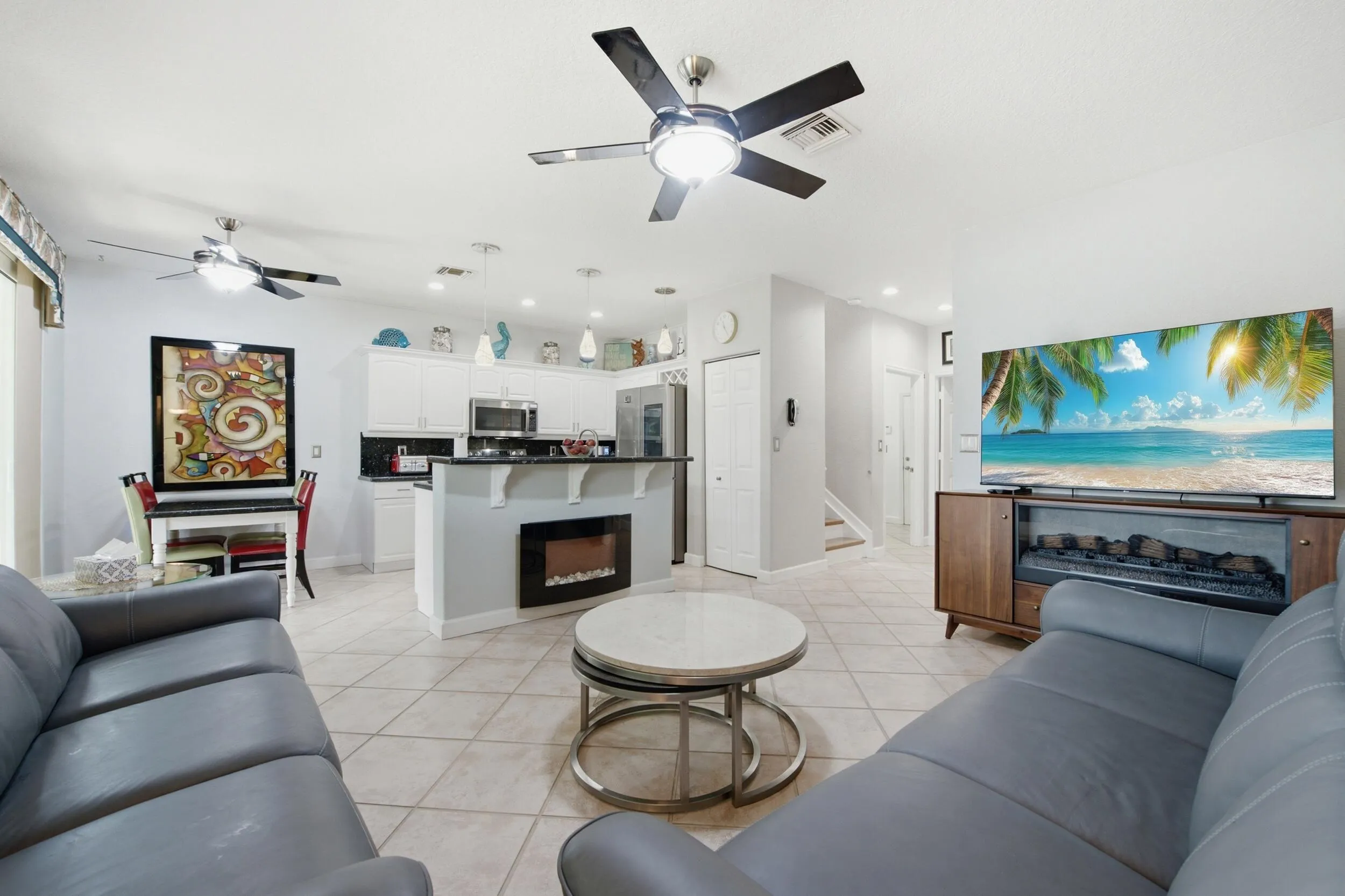 Sitting room/ kitchen