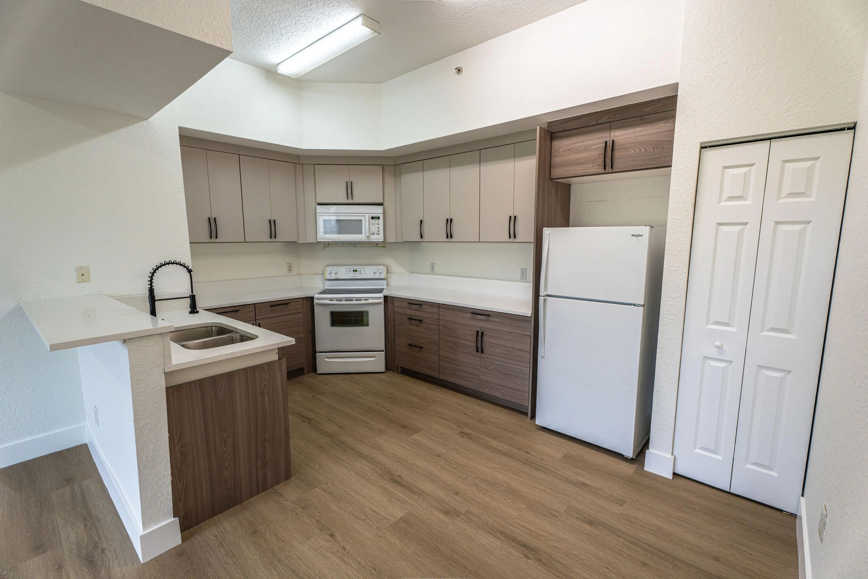 Vinyl flooring