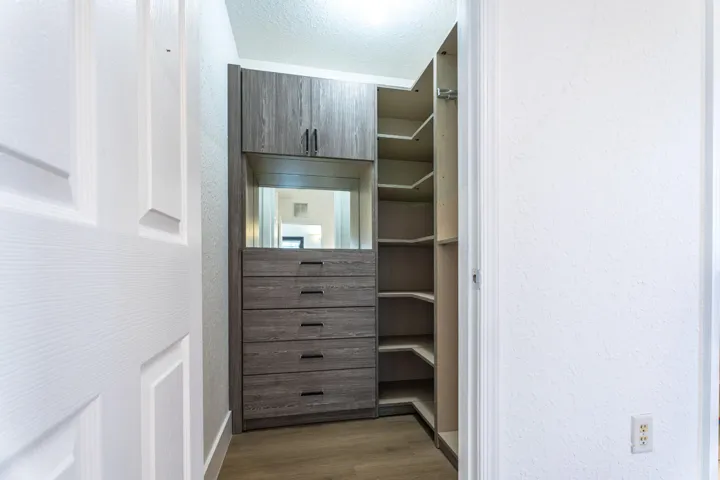 custom made closets