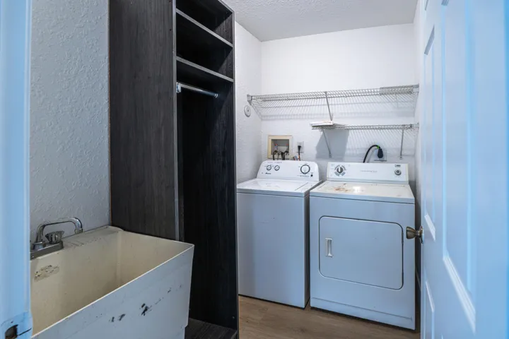 Separated laundry room
