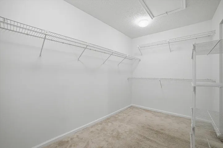 20-Bedroom2-Closet