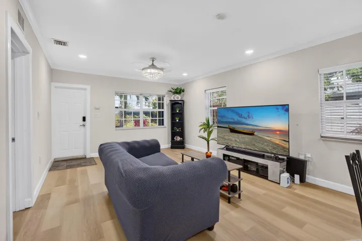 10-web-or-mls-5D1A9857