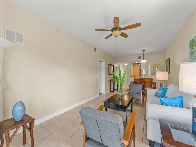 4210 Gator Trace Ave "B"