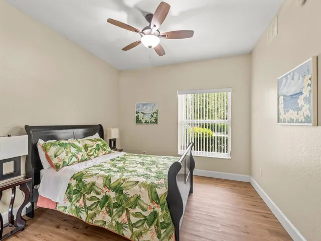 4210 Gator Trace Ave "B"