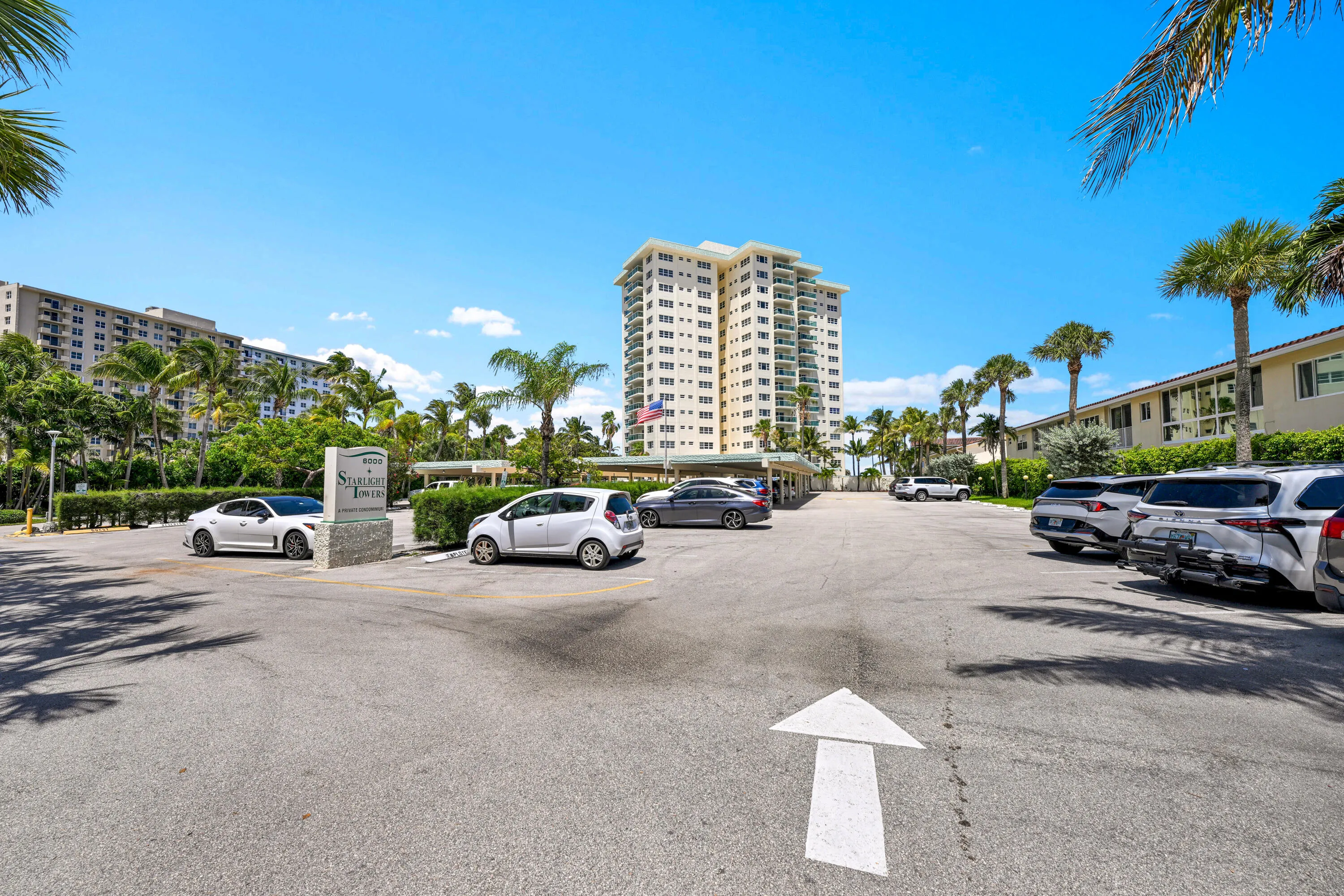 6000 N Ocean Blvd 8E 00043