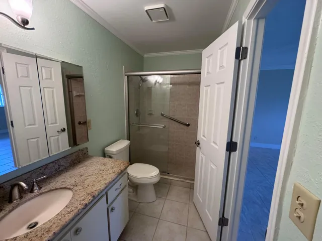 6401 Primary bathroomJPG