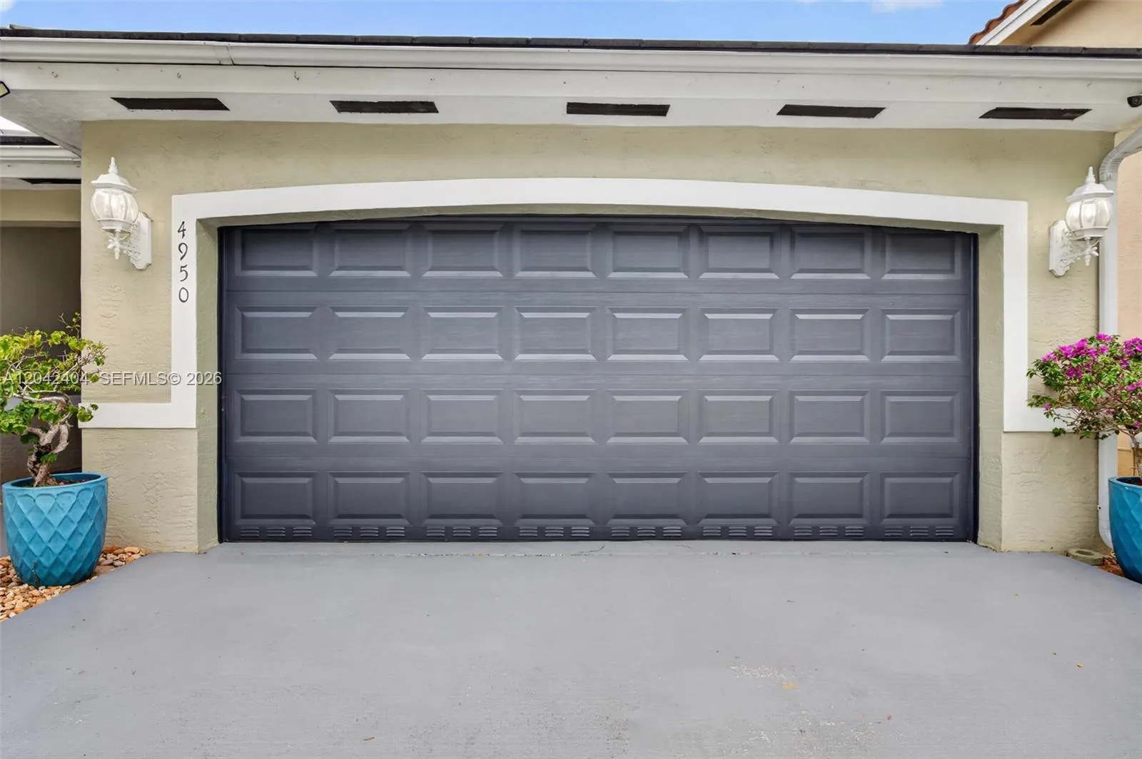 2 car garage.