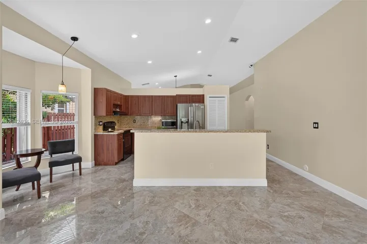 Spacious snack counter.