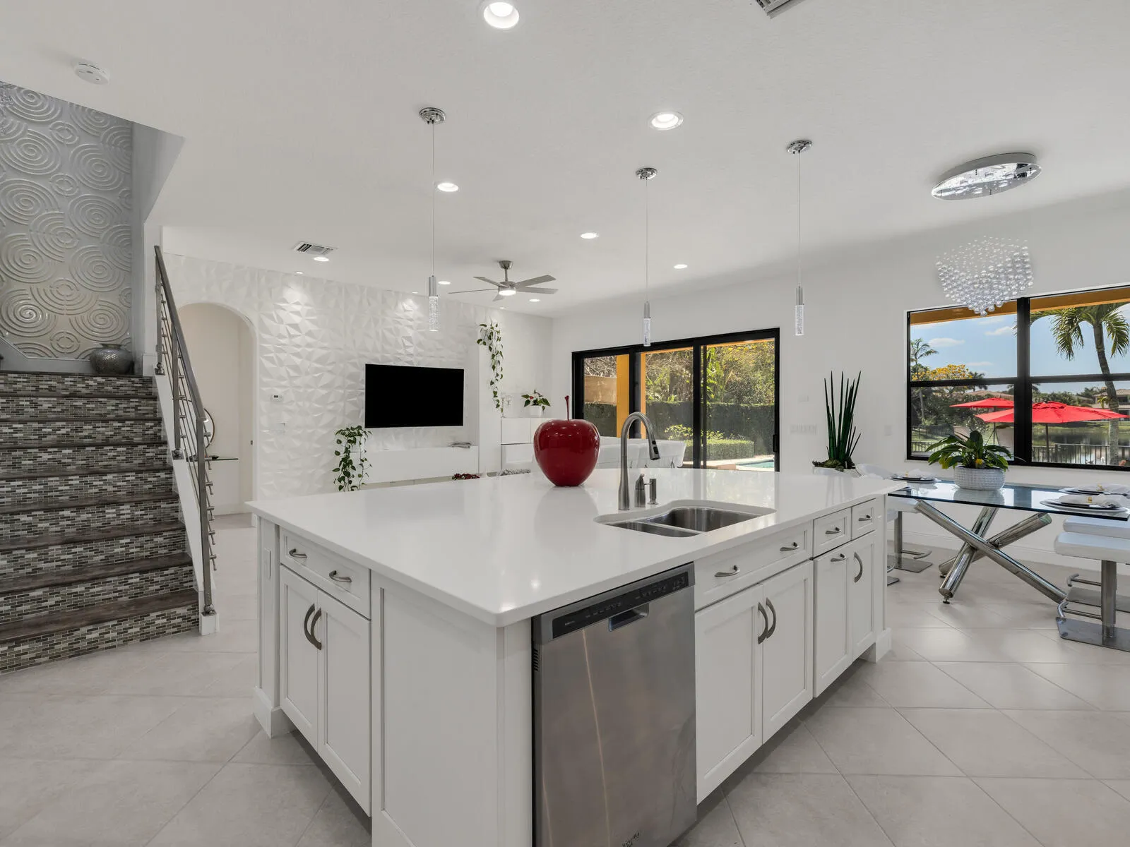 8256 Bradford Way Parkland FL 33076 USA-