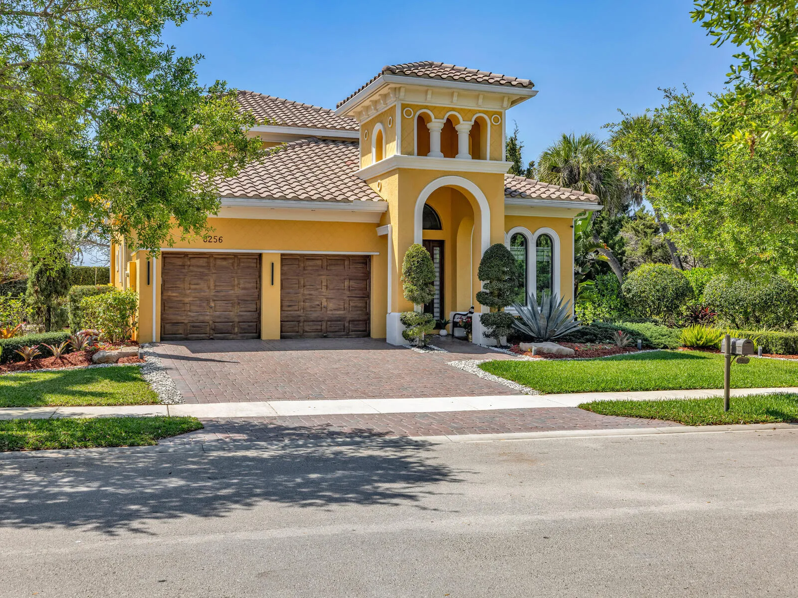 8256 Bradford Way Parkland FL 33076 USA-