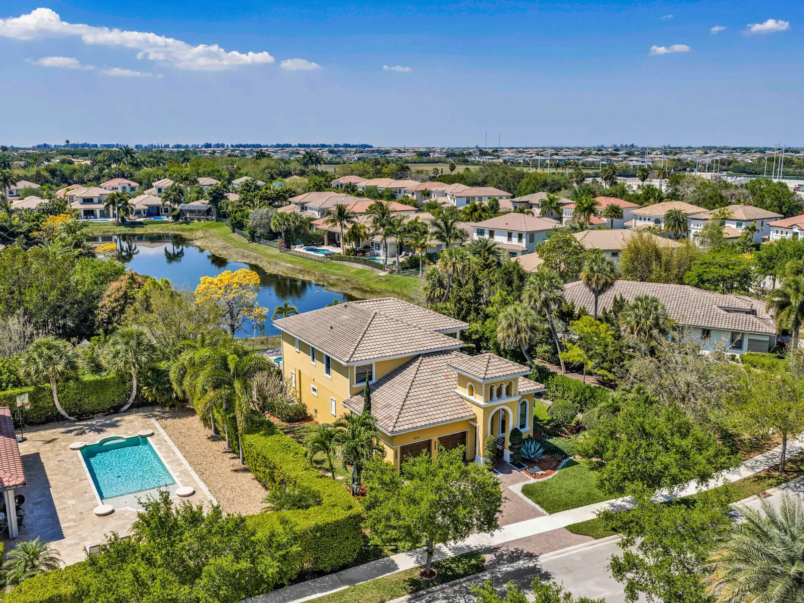 8256 Bradford Way Parkland FL 33076 USA-
