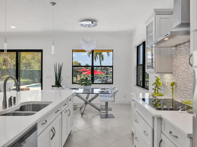 8256 Bradford Way Parkland FL 33076 USA-