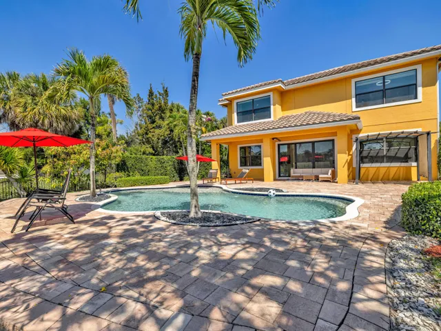8256 Bradford Way Parkland FL 33076 USA-