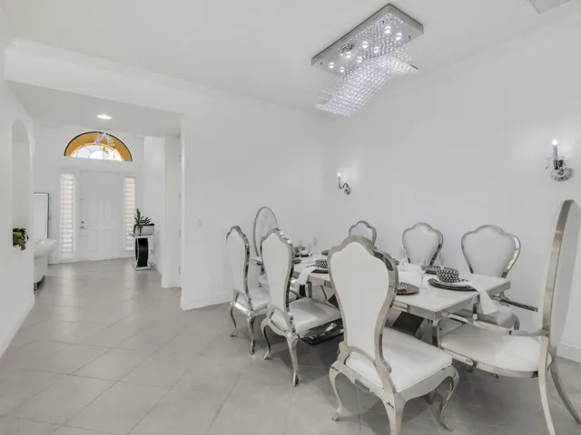 8256 Bradford Way Parkland FL 33076 USA-
