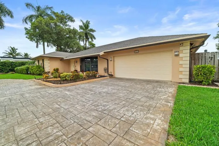 paver driveway