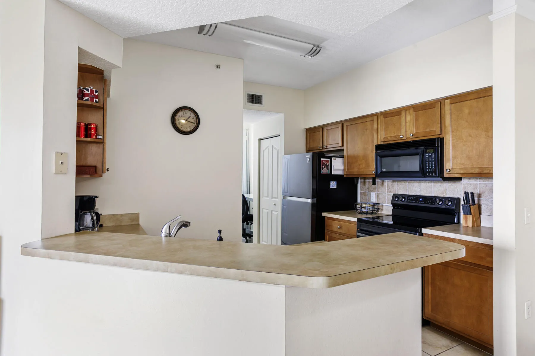 Kitchen pic 2
