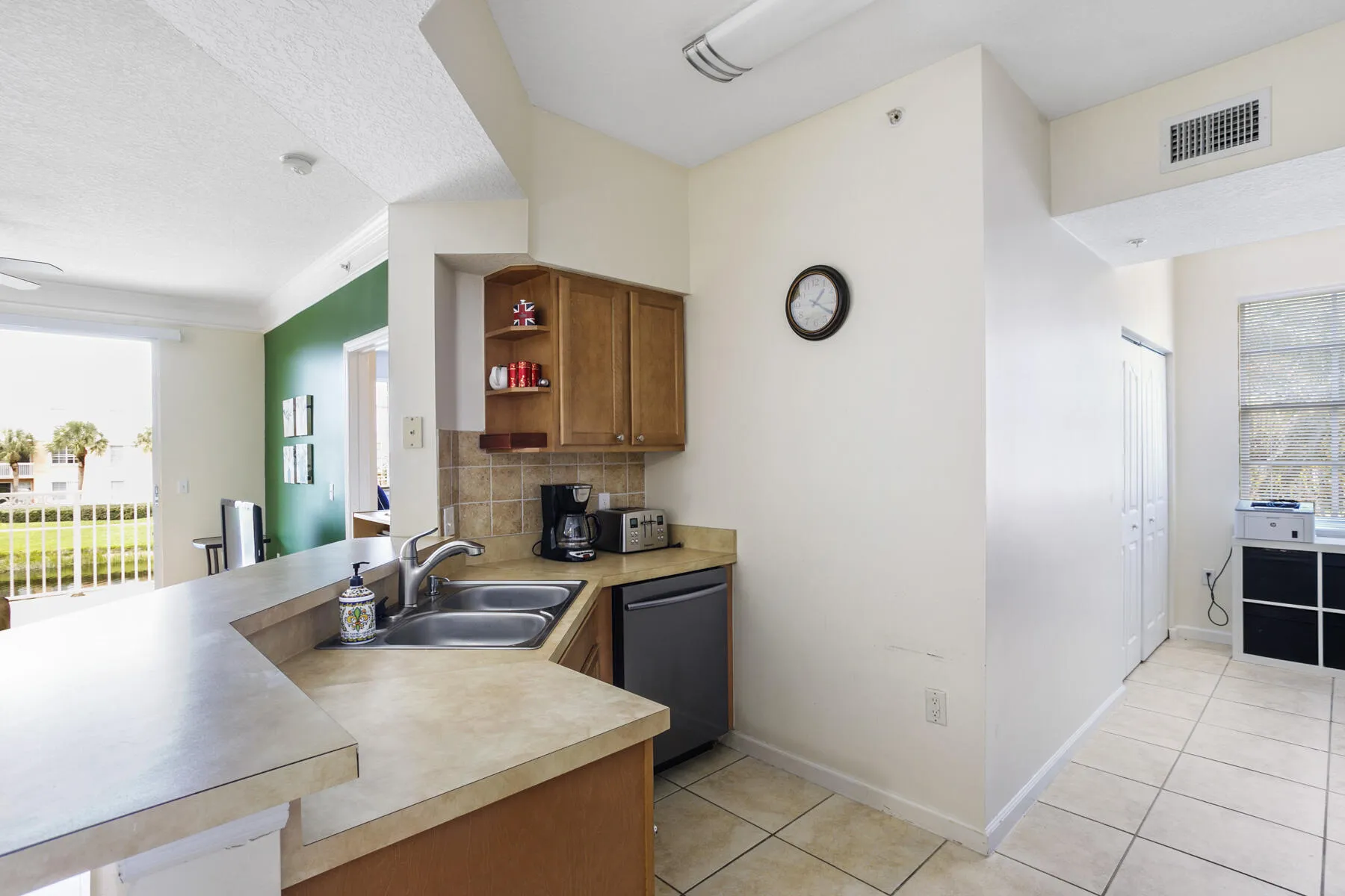 Kitchen pic 3