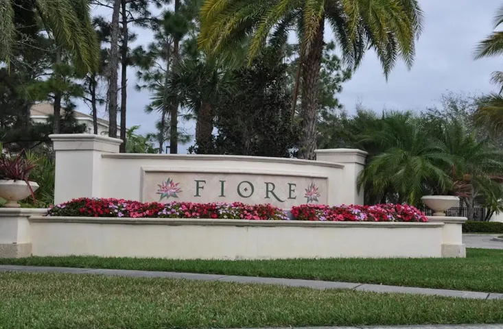 Fiore at the Gardens Entrance