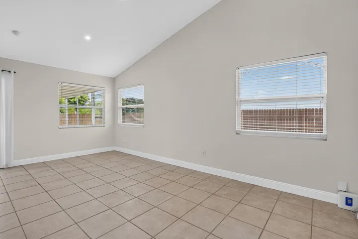Dining area off kitchen