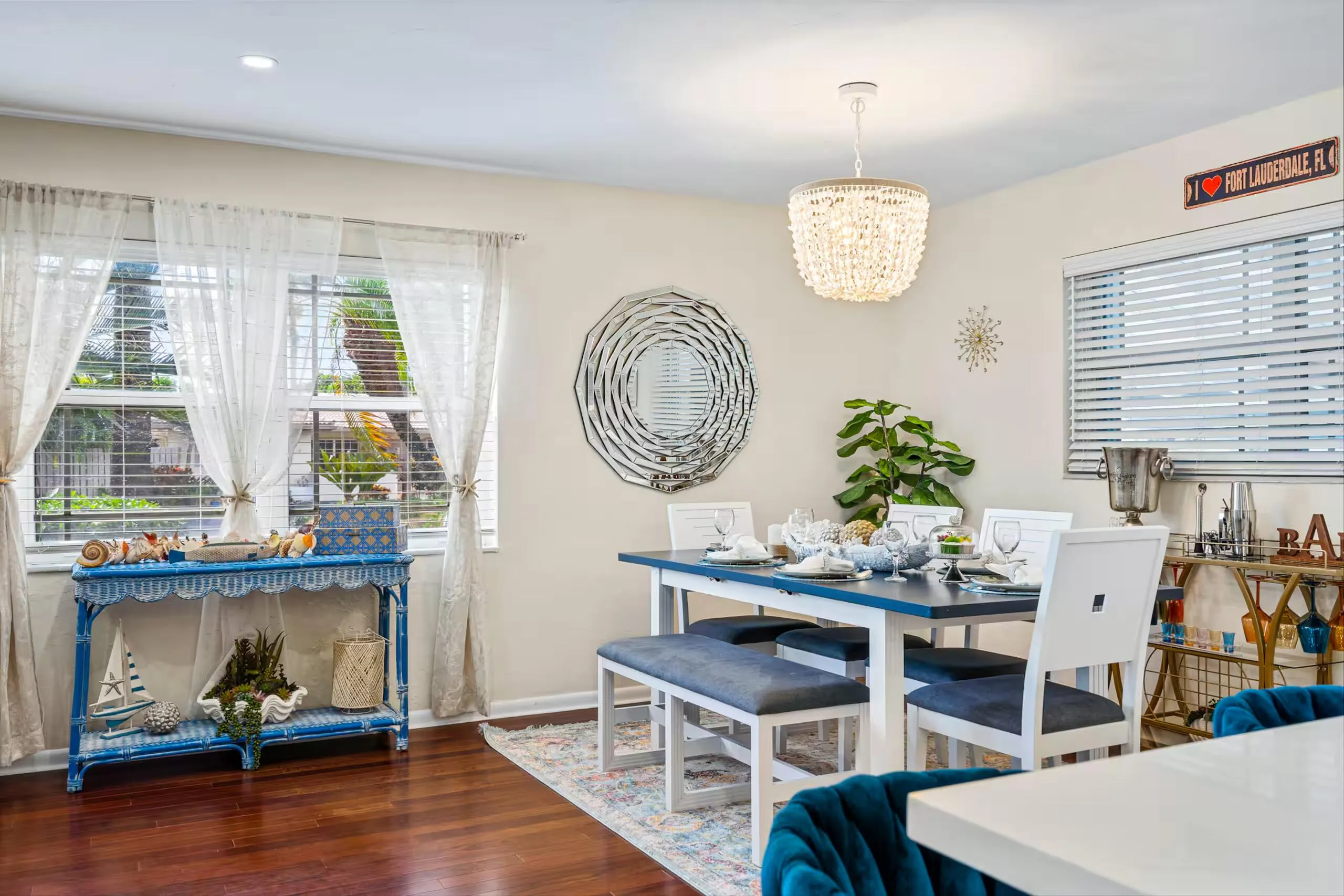 Dining/ Living