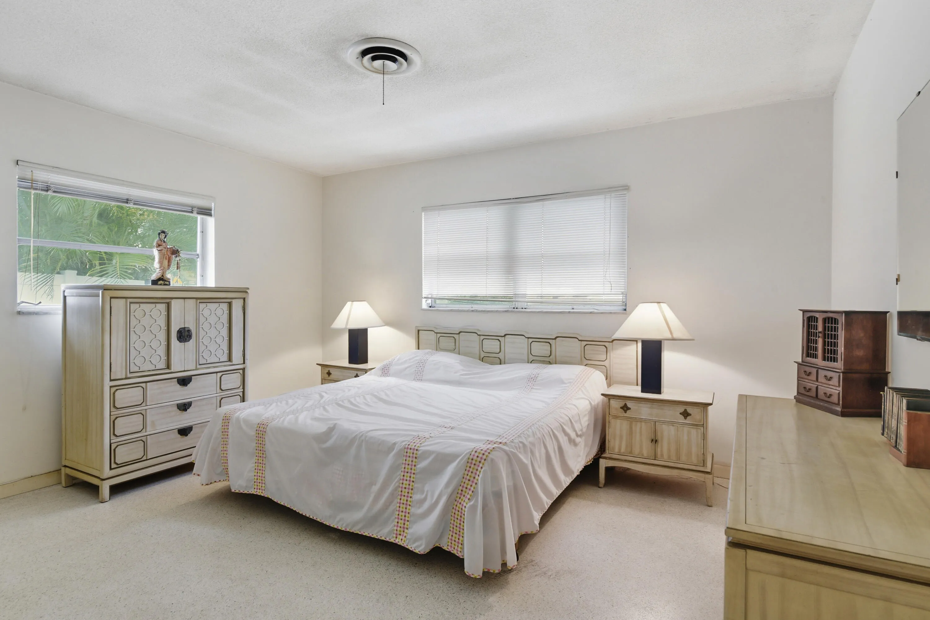91 SW 11th Ave_Lois Ronan_59