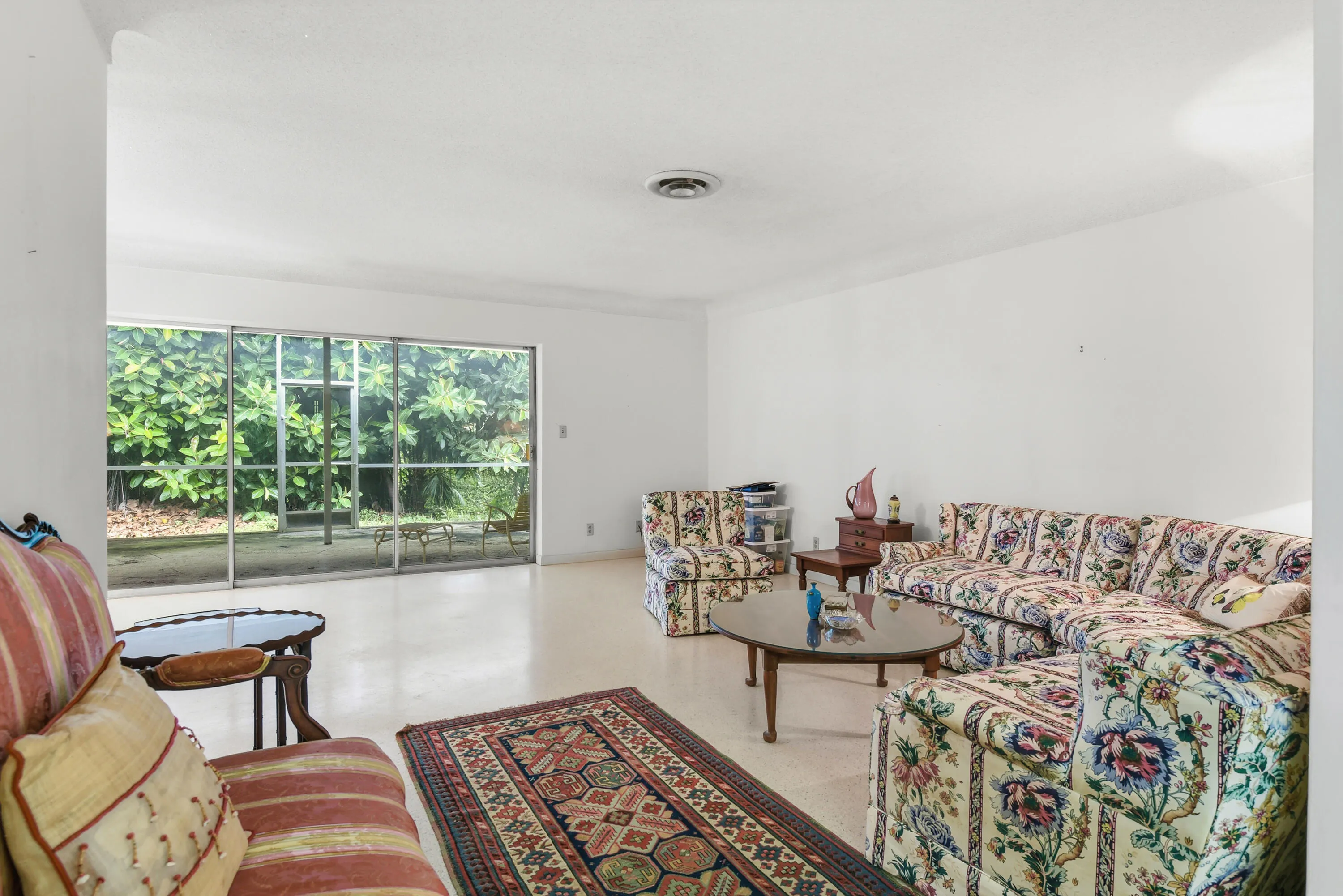 91 SW 11th Ave_Lois Ronan_6 copy