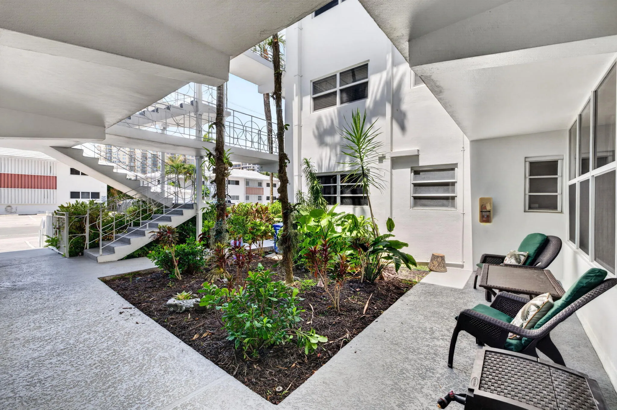 2-web-or-mls-699A3754