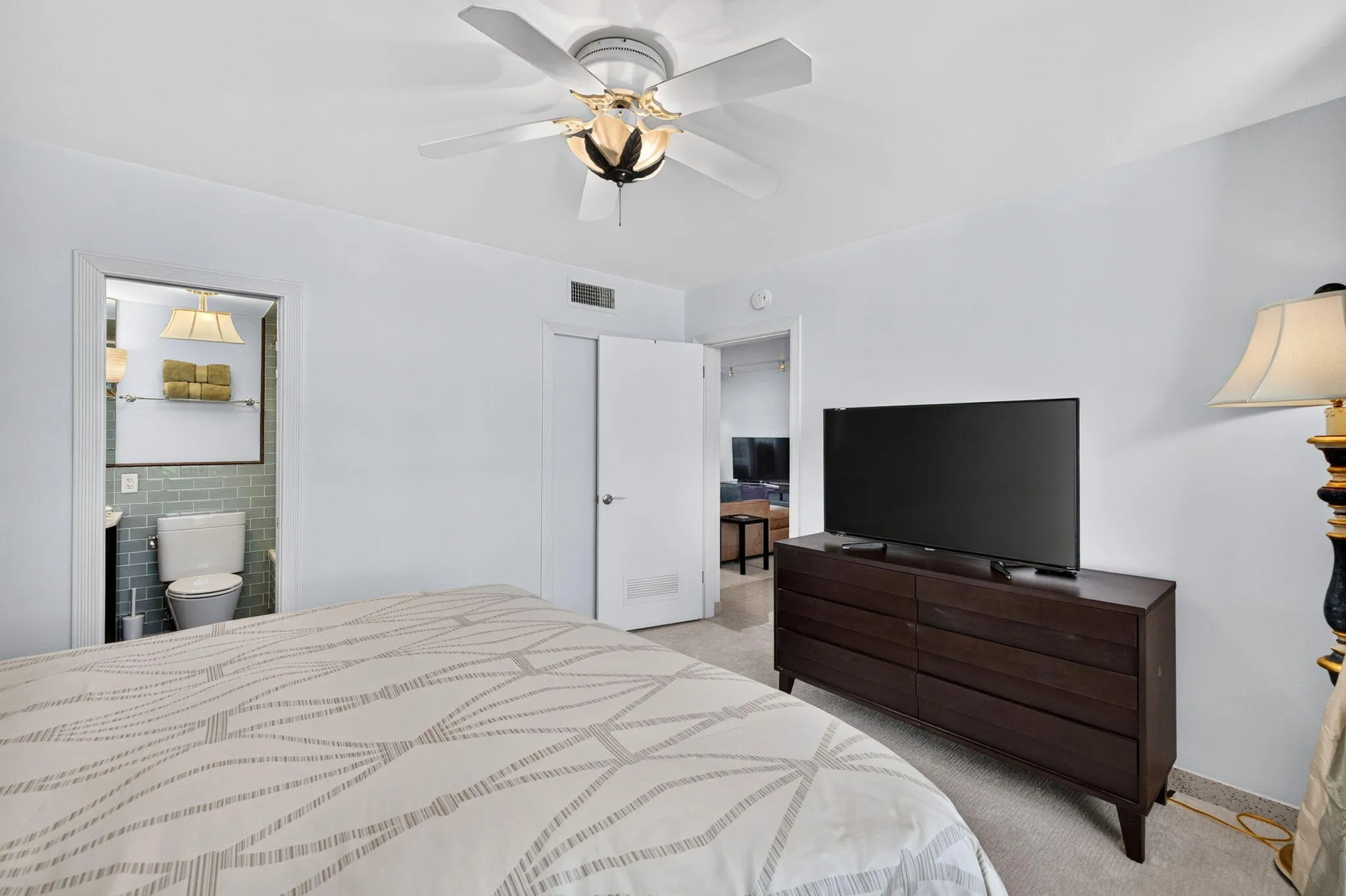 24-web-or-mls-699A3577