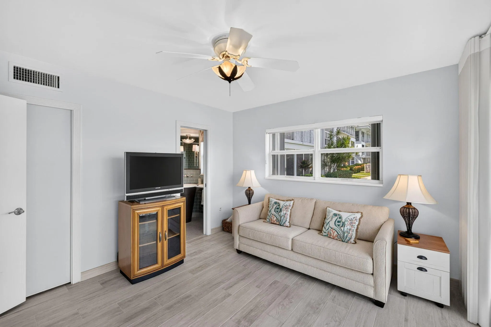 32-web-or-mls-699A3678