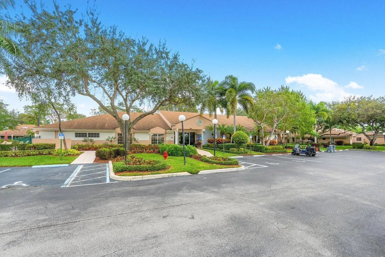 033-8286SpringlakeDrive-BocaRaton-FL-334