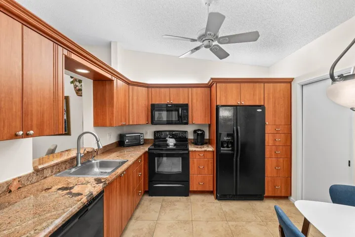 006-8286SpringlakeDrive-BocaRaton-FL-334