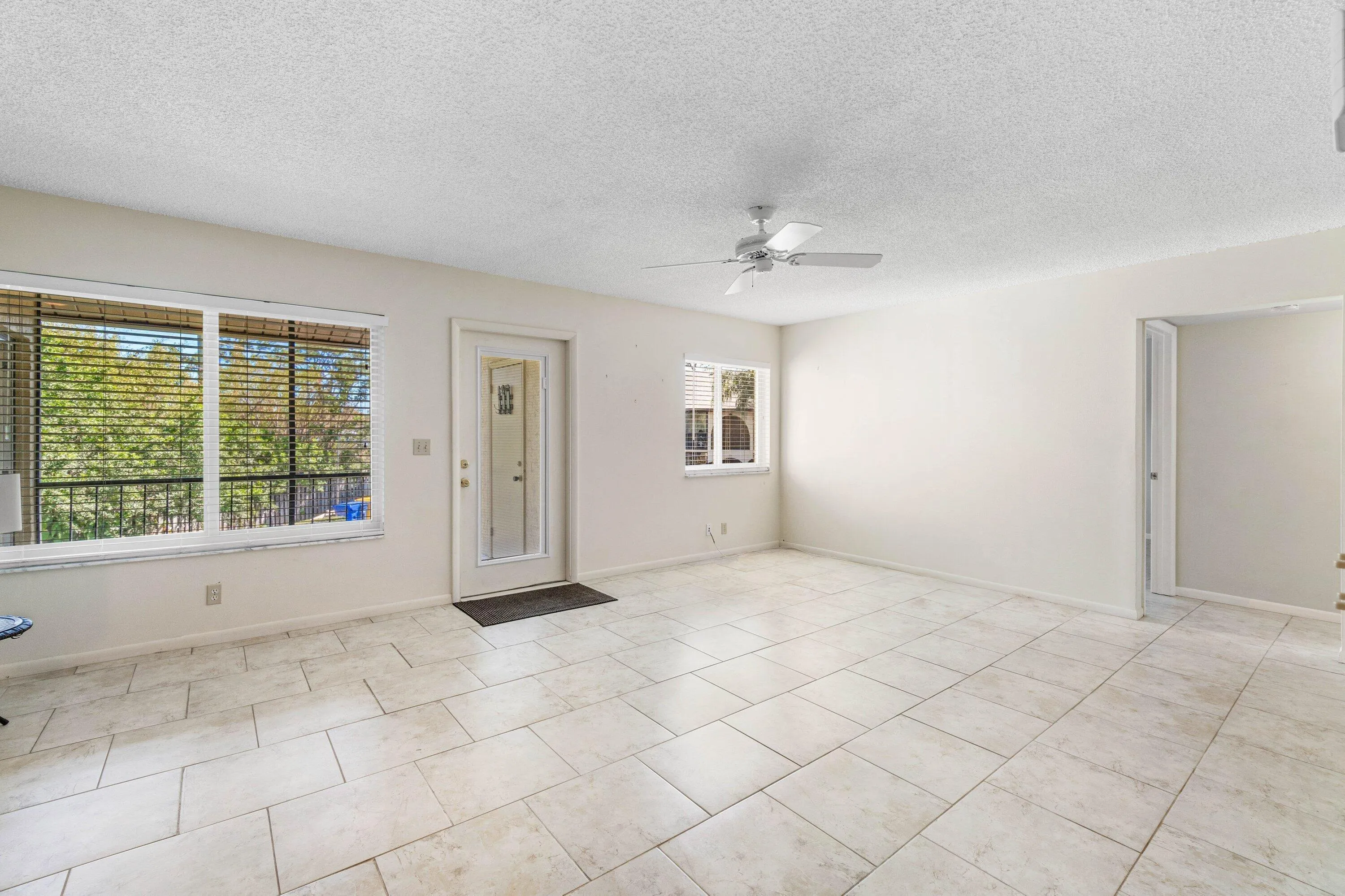 005-322PineRidgeCircle-A2-Greenacres-FL-