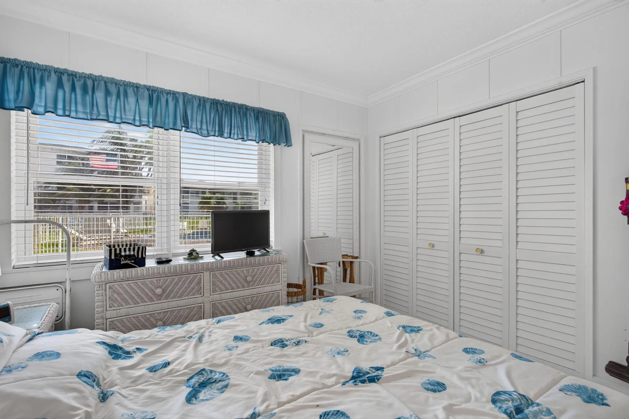 17-web-or-mls-298 Interiors-2146