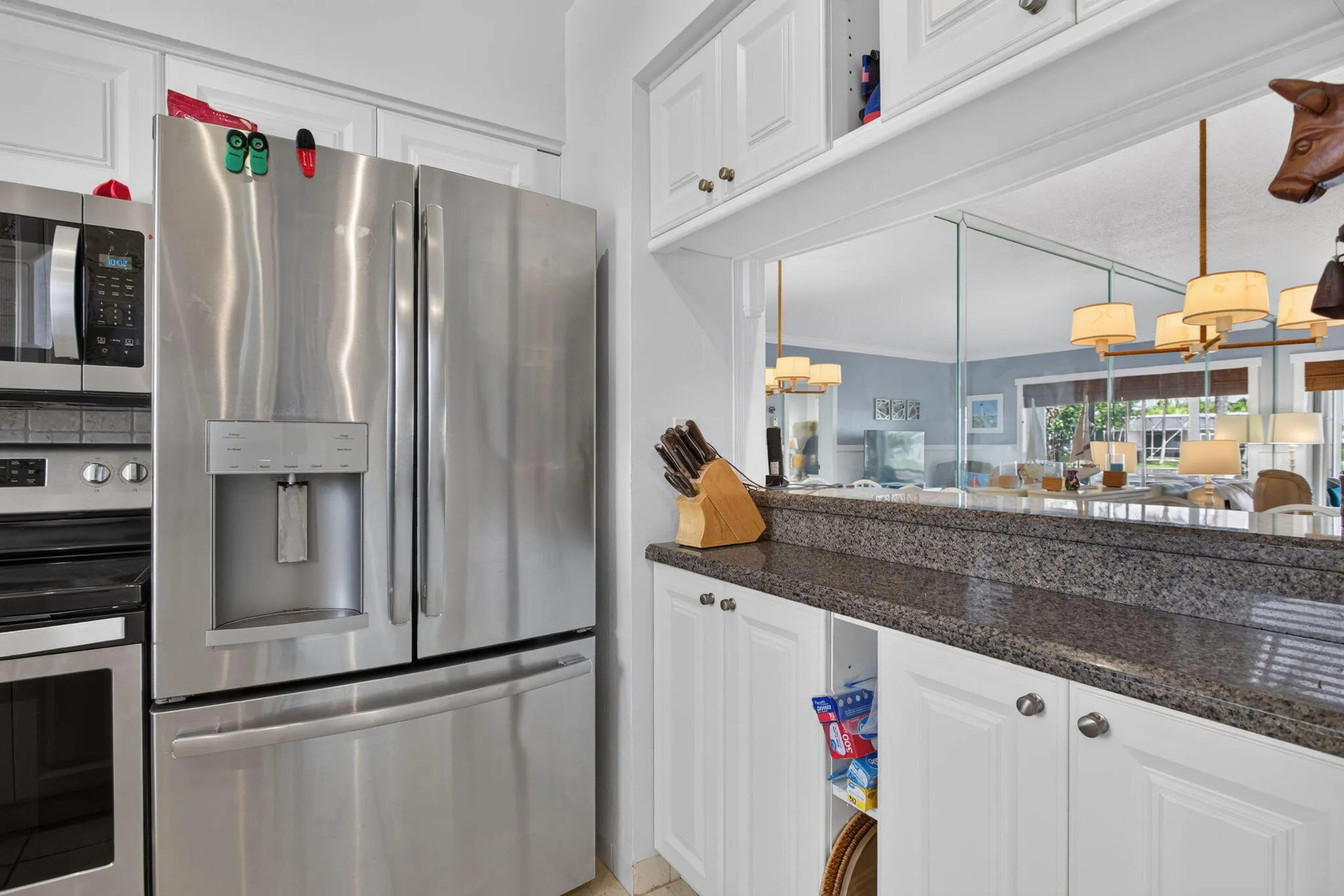 9-web-or-mls-298 Interiors-2106