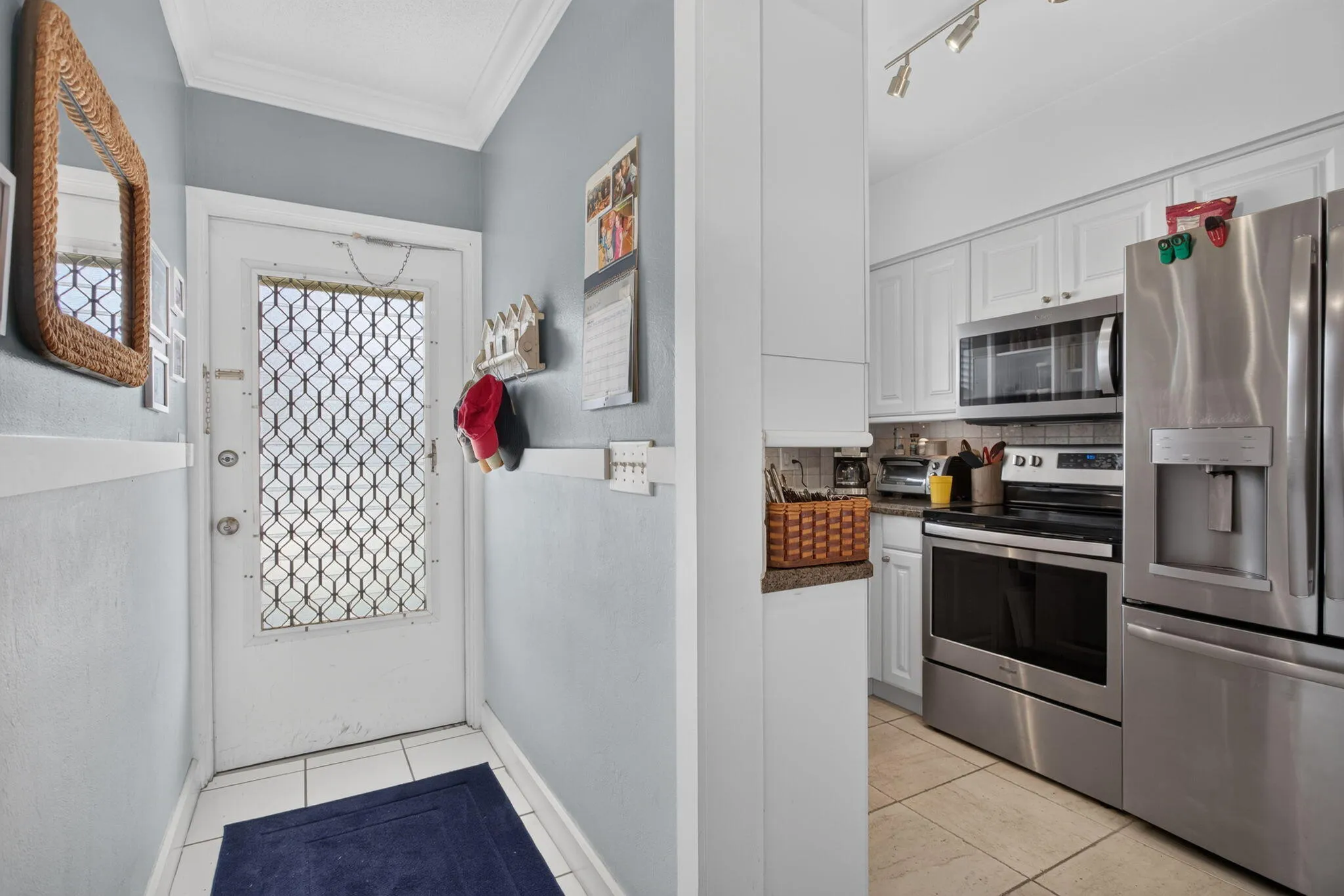 7-web-or-mls-298 Interiors-2098