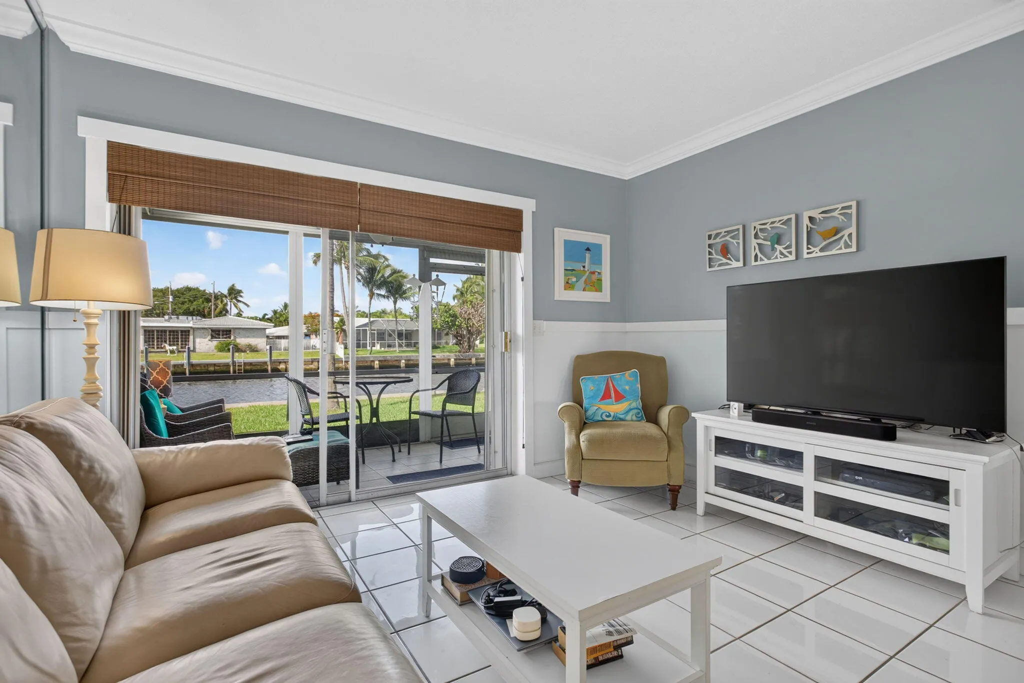 21-web-or-mls-298 Interiors-2172